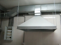 Вытяжной зонт над кухонными электроплитами<br />Кафе КУРАЖ, пос. Тонкино, Нижегородская область